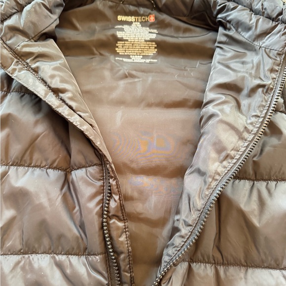 Swiss Tech Black Quilted Jacket - Picture 3 of 7